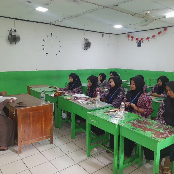 Madrasah Diniyah Al Washilah Jakarta Terapkan Pembelajaran Interaktif, Santri Makin Aktif dan Berkarakter