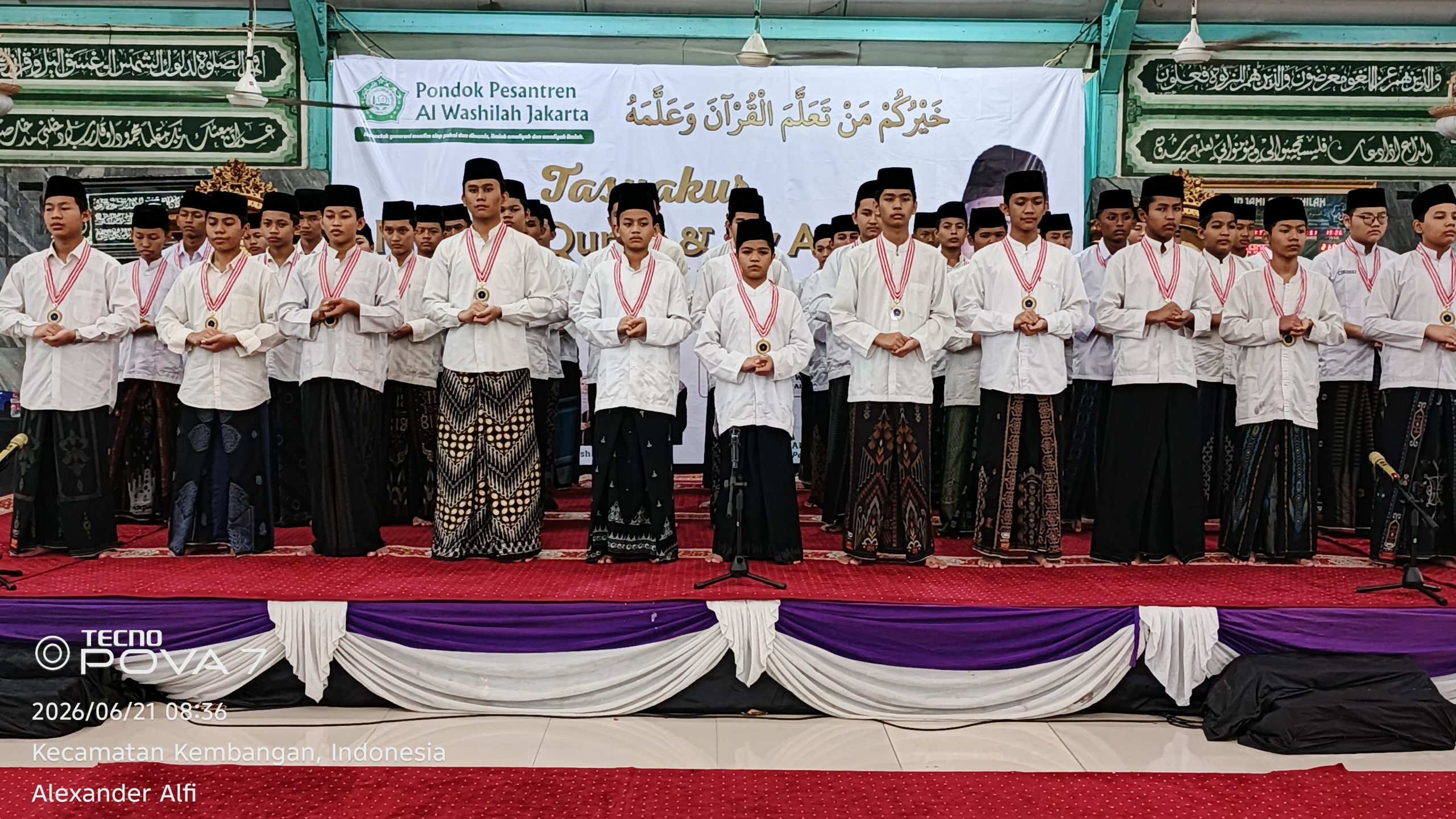 Read more about the article Khotmil Al-Qur’an dan Juz ‘Amma Santri Putra Al Washilah Berlangsung Khidmat