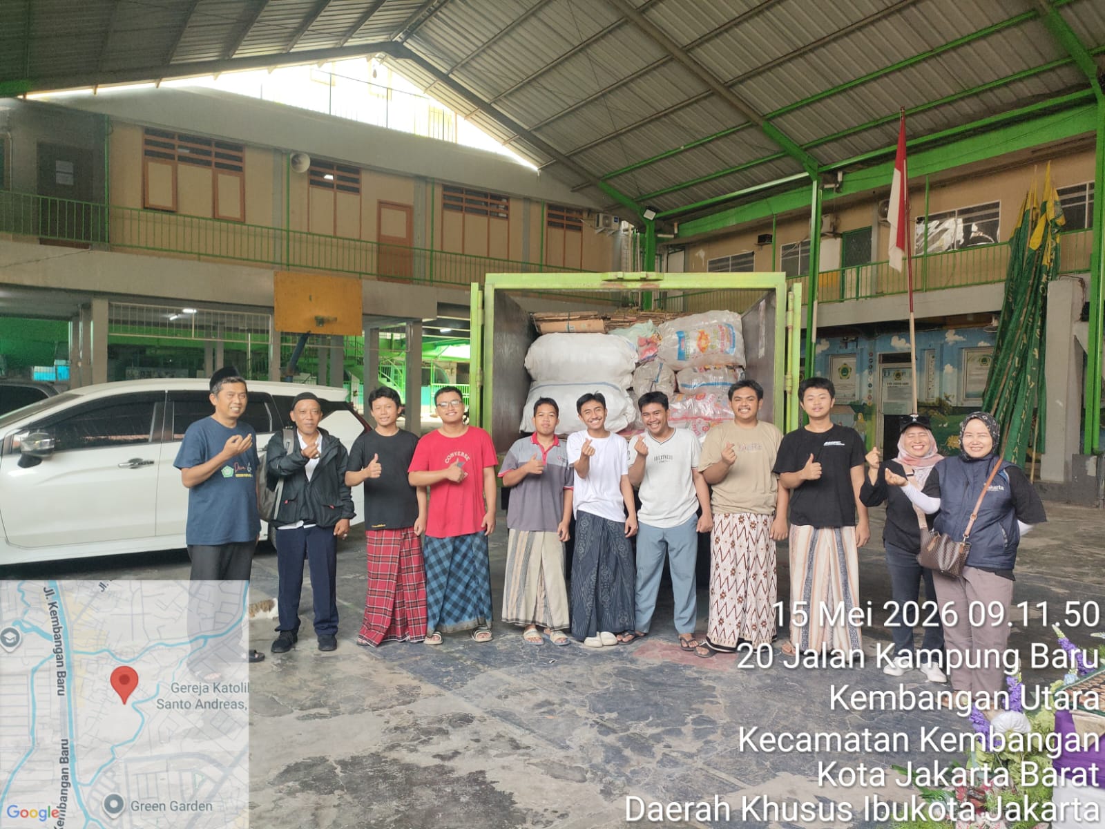 Read more about the article Pengangkutan dan Penimbangan Sampah Bank Sampah Al Washilah oleh Sudin LH Jakarta Barat