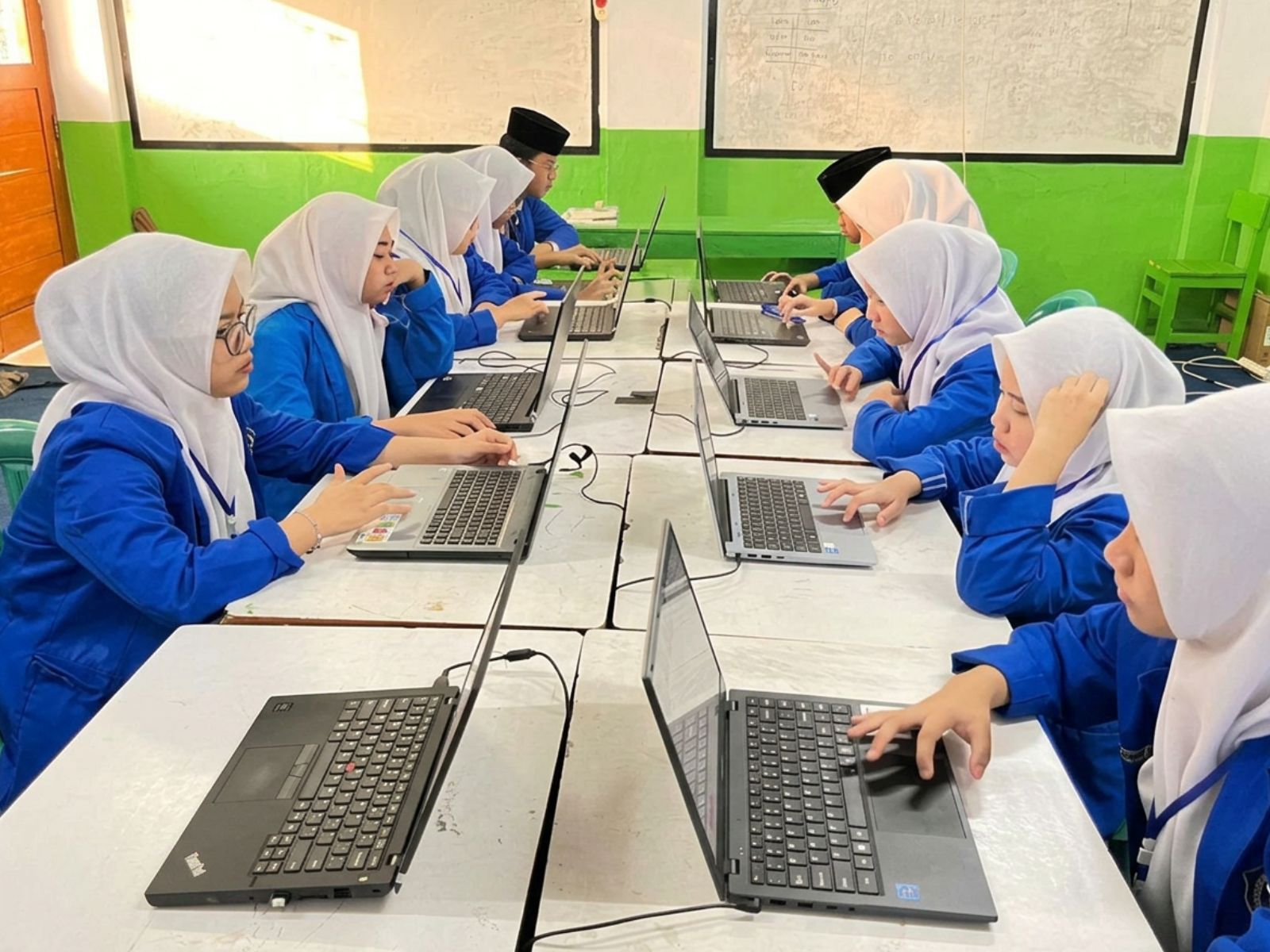 Read more about the article Pondok Pesantren Al Washilah Jakarta | Bukan Sekadar Sekolah, Tetapi Tempat Membentuk Generasi Berilmu, Berakhlak, dan Siap Menyongsong Masa Depan