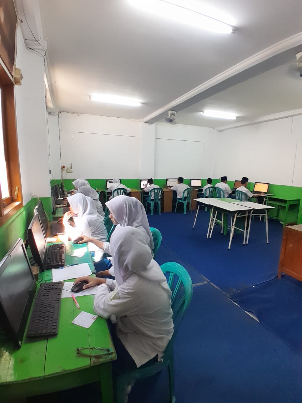 Read more about the article SMP Berbasis Pesantren Terbaik di Jakarta Barat | SMP Al Washilah Jakarta