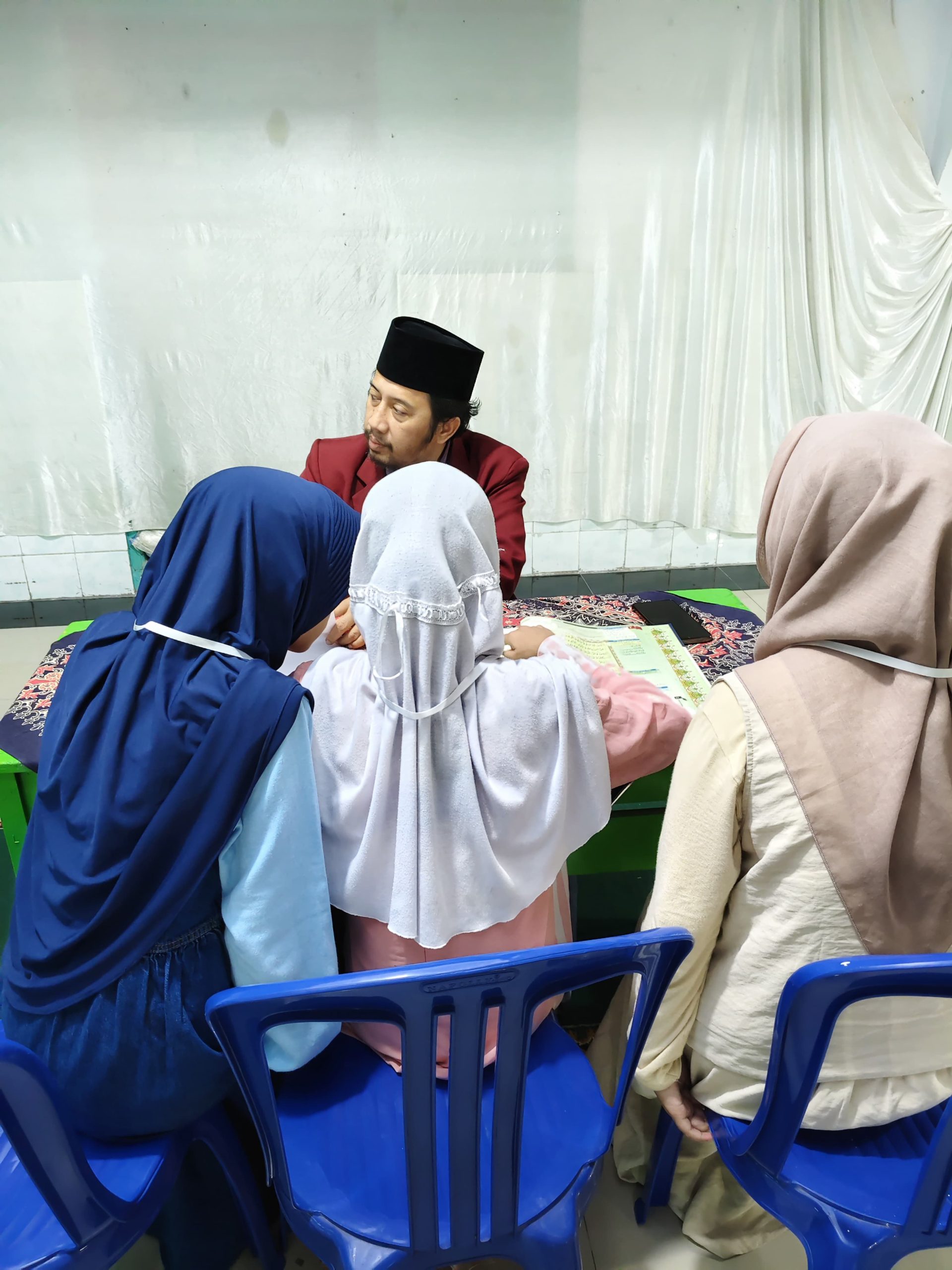 Read more about the article 7 Alasan Memilih Pesantren Salaf di Jakarta | Al Washilah