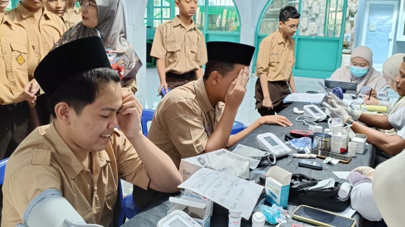 Skrining Kesehatan Santri Al Washilah Jakarta, Wujud Komitmen Mewujudkan Generasi Sehat