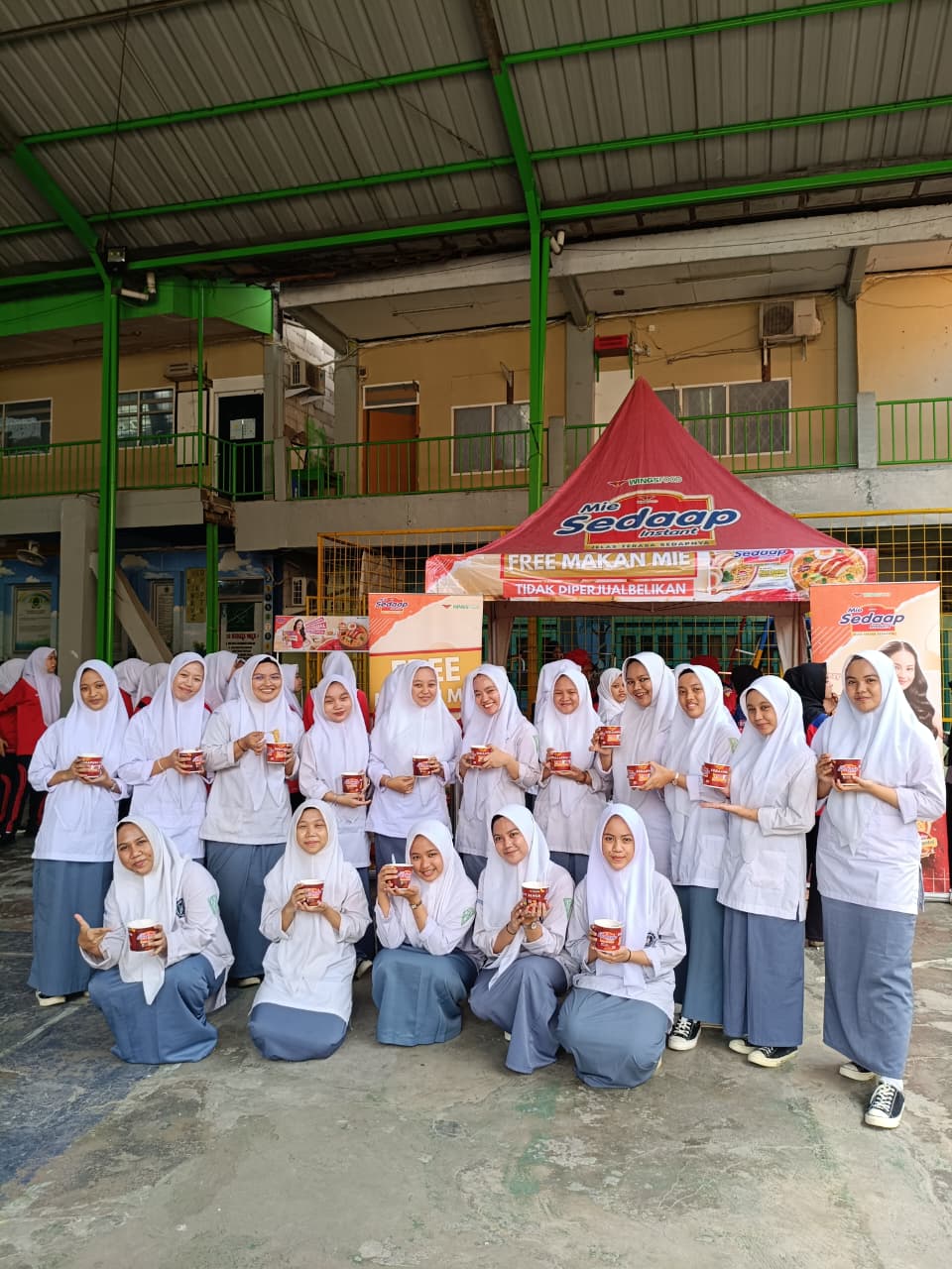 Read more about the article Makan Mie Gratis Bersama Mie Sedaap, Ciptakan Kebersamaan dan Keceriaan Peserta Didik