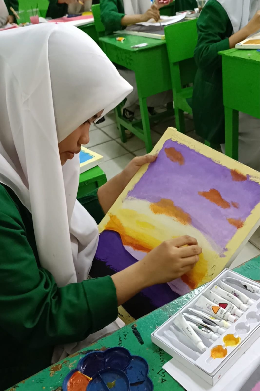 Read more about the article Praktik Menggambar, Wadah Kreativitas dan Ekspresi Seni Peserta Didik Kelas IX MTs