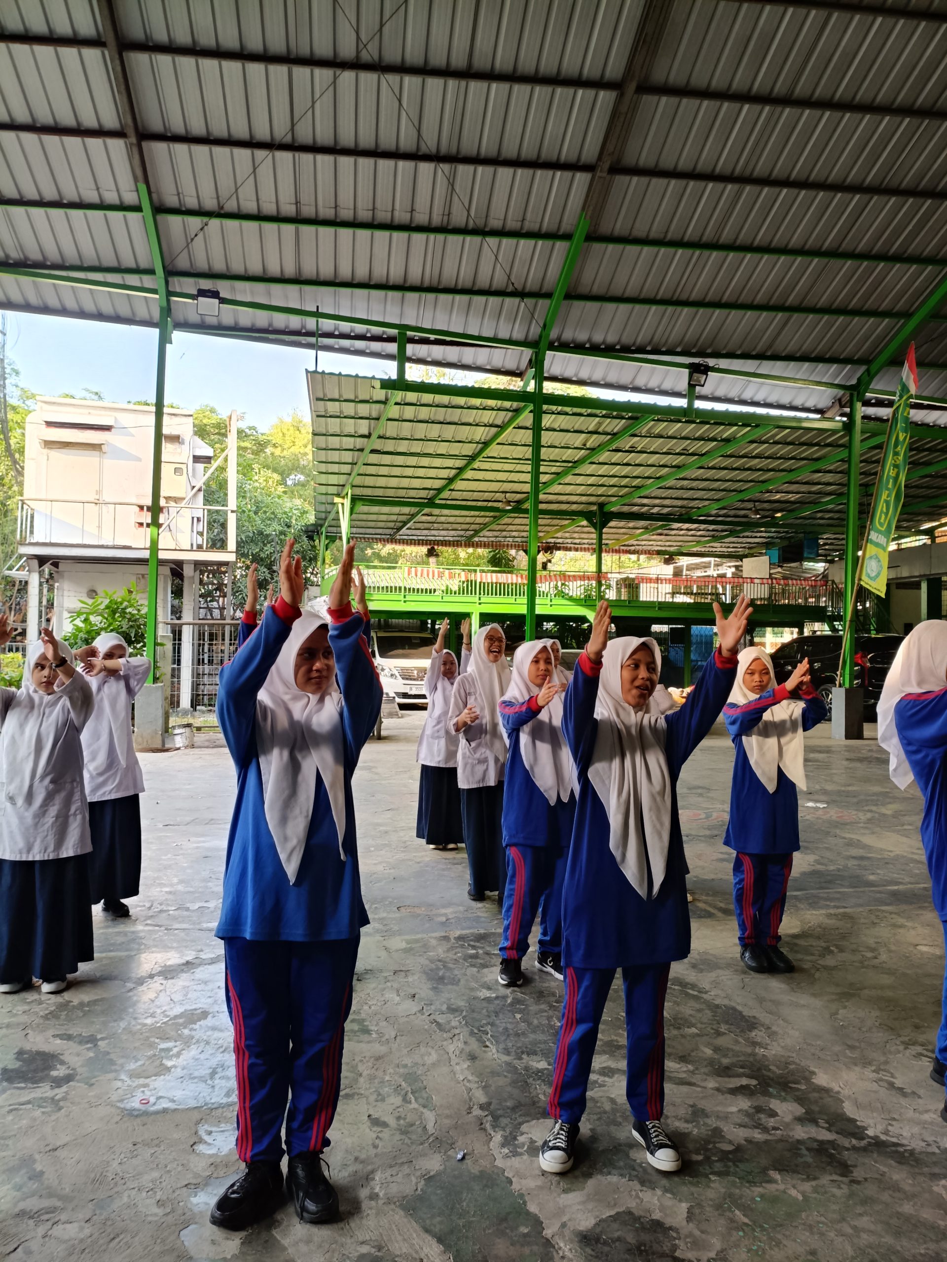 Read more about the article Senam Pagi Sehat Ceria, Wujudkan Tubuh Bugar dan Semangat Belajar