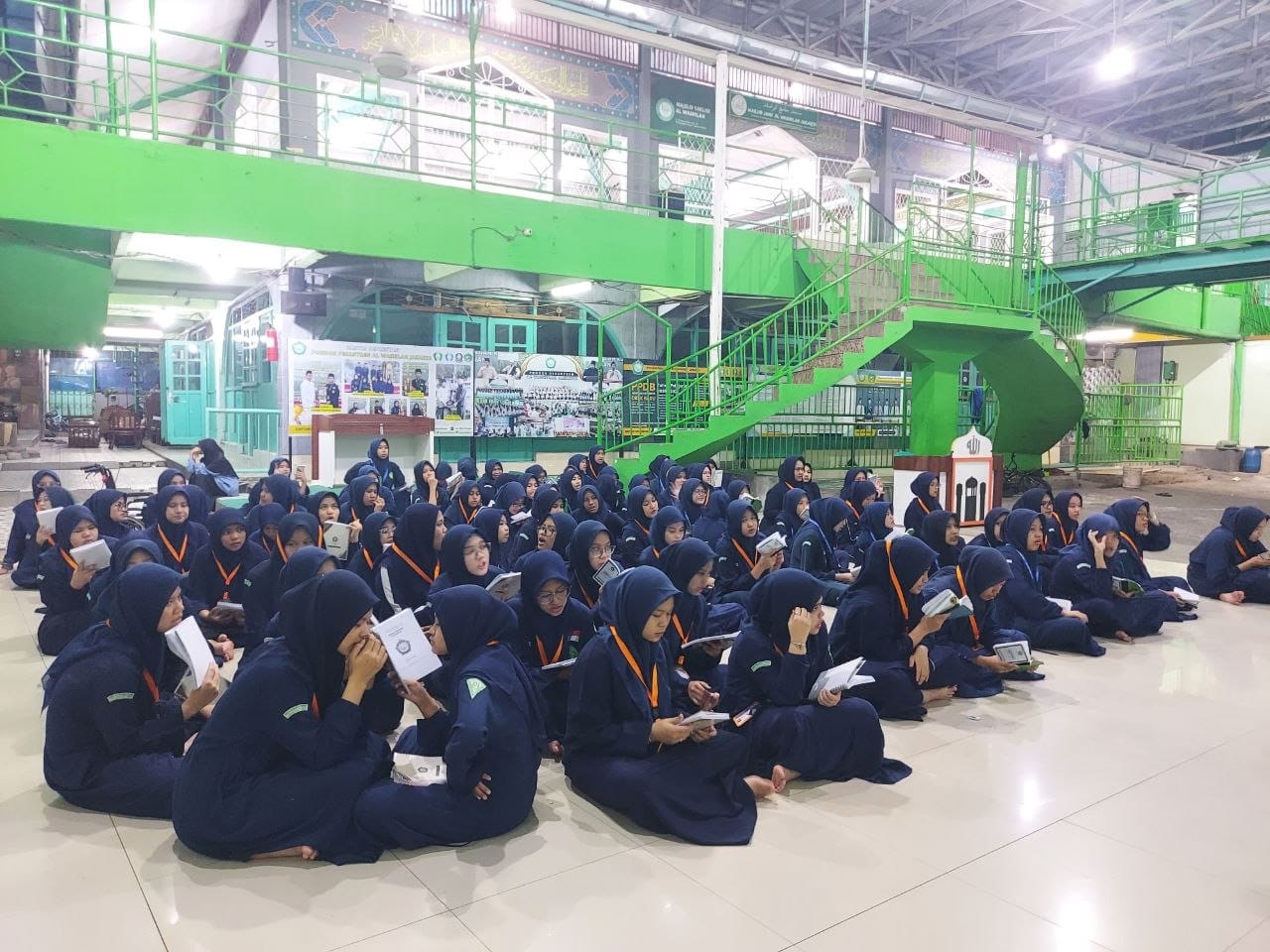ujian lisan santri Al Washilah Jakarta