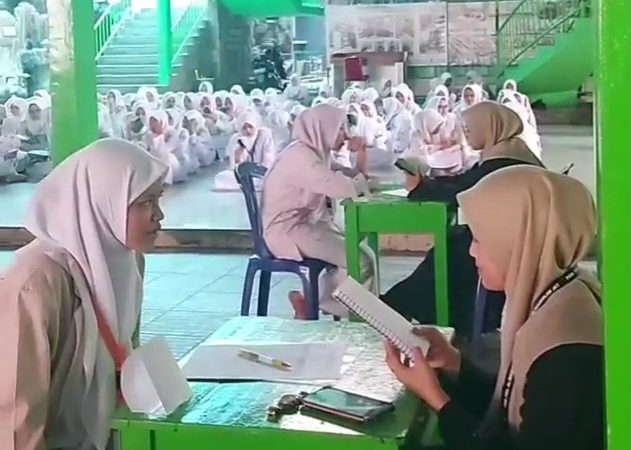 Madrasah Diniyah Al Washilah Jakarta Gelar Ujian Lisan Hafalan Surat Yasin