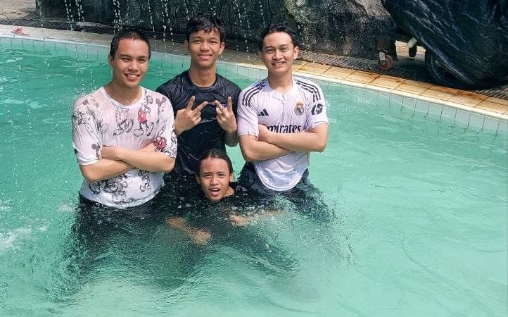 Al Washilah Jakarta Tutup Rangkaian Hari Santri 2026 dengan Berenang Bersama